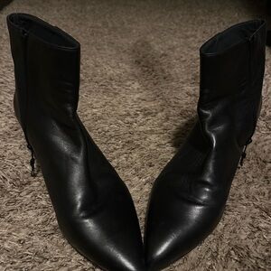 Elegant Black Ankle Boots